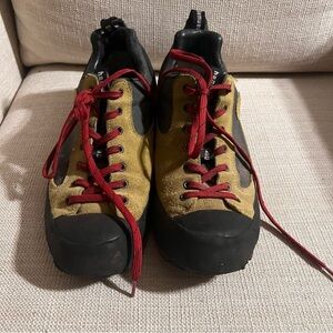 Hanwag salt rock men’s size 11.5 shoes